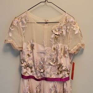 NWT Monique Lhuillier garden party gown size 12